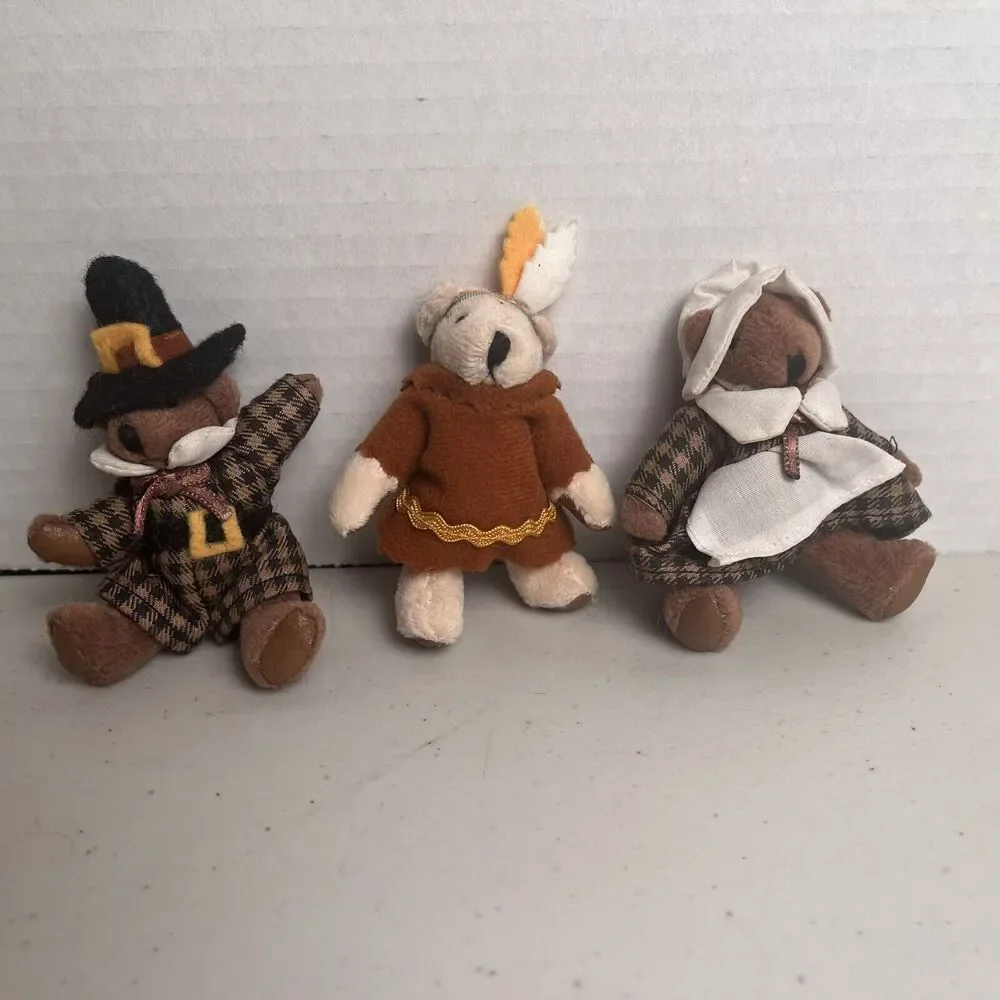 Russ Berrie Thanksgiving Mini Teddy Bears Pilgrim Indian Vintage Tiny Town 3